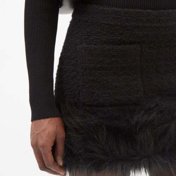 New with tags SAINT LAURENT Mini Skirt in Boucle Tweed with Faux-Fur - Picture 4 of 12